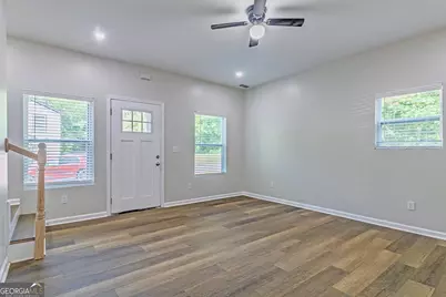 2775 Village Green Lane, Macon, GA 31206 - Photo 8