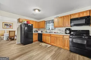 6285 Sayler Park, Lithonia, GA 30058 - Photo 8