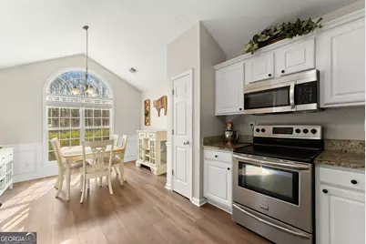 1360 Platinum Drive, Hoschton, GA 30548 - Photo 14