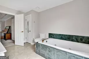 2448 Kings Arms Dr NE, Atlanta, GA 30345 - Photo 20