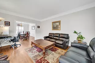 2448 Kings Arms Dr NE, Atlanta, GA 30345 - Photo 12