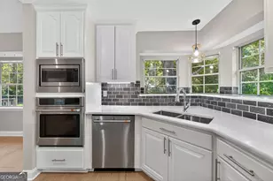 404 Morning Glory Rd, Saint Marys, GA 31558 - Photo 12