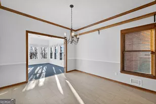 2260 Burlington Ln, Snellville, GA 30078 - Photo 10