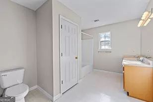 19 Rayner Dr, Newnan, GA 30265 - Photo 32