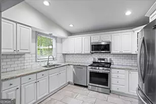 2316 Dorsey Ave, East Point, GA 30344 - Photo 12