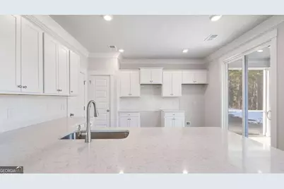 5474 Cypress Circle, College Park, GA 30349 - Photo 8