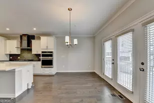 2083 Holtz Ln NW, Atlanta, GA 30318 - Photo 8