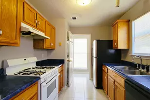 5609 Eagles Feather Ln, Riverdale, GA 30274 - Photo 14