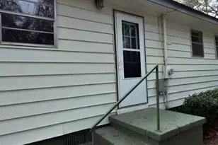 16 Fale St, Hawkinsville, GA 31036 - Photo 2