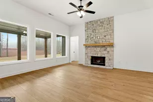 204 Tattersall Wy, Senoia, GA 30276 - Photo 12