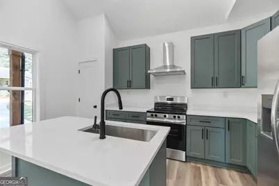 408 Poplar Street, Hogansville, GA 30230 - Photo 8