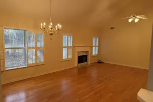 285 Willow Dell Dr, Senoia, GA 30276 - Photo 2