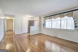 16 Summit Dr SE, Lindale, GA 30147 - Photo 8