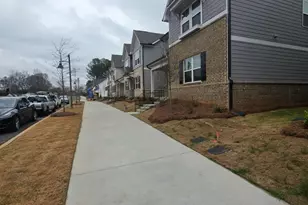 221 Brownlee Rd, Woodstock, GA 30188 - Photo 4