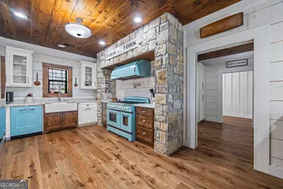 300 Black Point Drive, Hartwell, GA 30643 - Photo 22