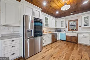 300 Black Pt Dr, Hartwell, GA 30643 - Photo 24