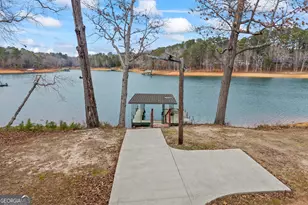 300 Black Pt Dr, Hartwell, GA 30643 - Photo 10