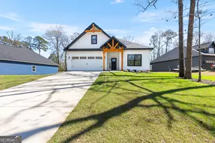 112 Friar Tuck Ave, Warner Robins, GA 31088 - Photo 2