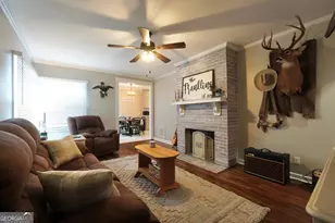 121 Mimosa Dr, Jenkinsburg, GA 30234 - Photo 10