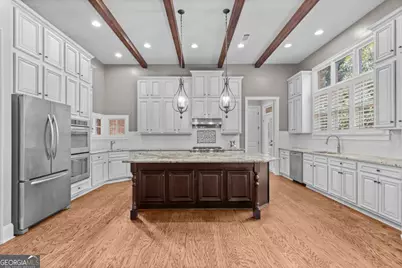 530 Glenmanor Court, Sandy Springs, GA 30328 - Photo 10