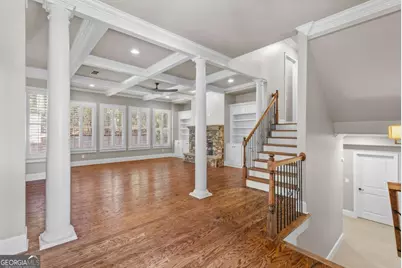 530 Glenmanor Court, Sandy Springs, GA 30328 - Photo 14