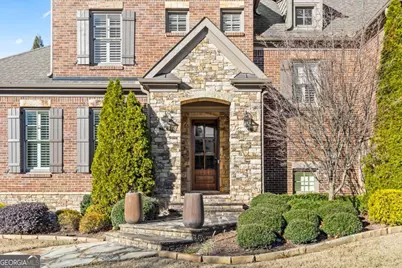 530 Glenmanor Court, Sandy Springs, GA 30328 - Photo 4