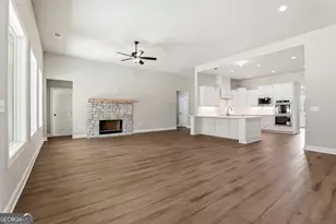 230 Tattersall Wy, Senoia, GA 30276 - Photo 16