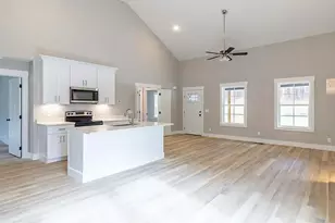 2170 S Riverbend, Dalton, GA 30721 - Photo 8