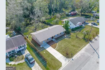 2122 Lakeview Drive, Waycross, GA 31501 - Photo 22