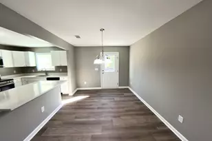 214 E Vine St, Monroe, GA 30655 - Photo 4