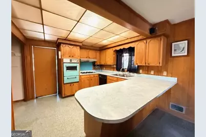 3147 Wedgewood Drive, Macon, GA 31211 - Photo 4