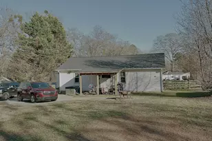 173 Williford St, Commerce, GA 30529 - Photo 2