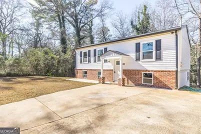 102 Oregon Court, Warner Robins, GA 31093 - Photo 2