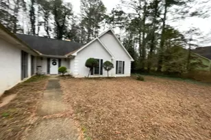 1253 Grindenwald Dr, Jonesboro, GA 30238 - Photo 4