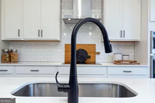 4365 Buttonwood Ln, Lilburn, GA 30047 - Photo 14