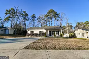889 Green Valley Dr NW, Conyers, GA 30012 - Photo 2