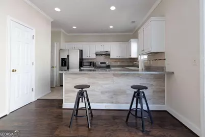 317 W Oaks Trail, Woodstock, GA 30188 - Photo 4