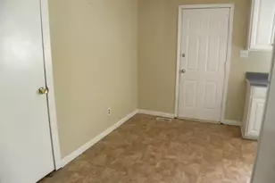 225 S Webb St, Hartwell, GA 30643 - Photo 10