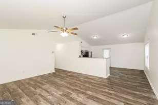 138 Pope Ln, Newnan, GA 30263 - Photo 4