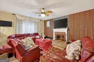 1062 Crown Landing Pkwy, McDonough, GA 30252 - Photo 6