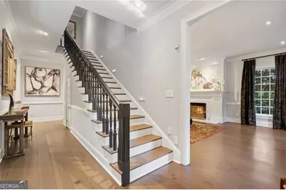 88 Peachtree Circle NE, Atlanta, GA 30309 - Photo 2