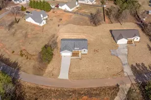 613 Cypress Dr, Mount Airy, GA 30563 - Photo 38