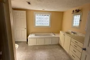 709 College St, Calhoun, GA 30701 - Photo 12