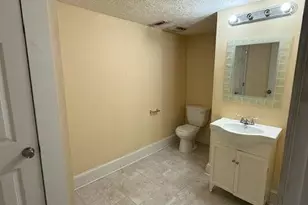 709 College St, Calhoun, GA 30701 - Photo 8