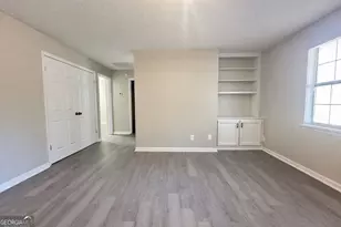 271 E Wright St, Winder, GA 30680 - Photo 4