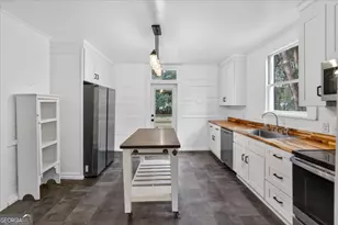 1401 Wayne, Darien, GA 31305 - Photo 22