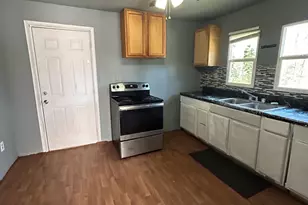 390 Charlotte Blvd, Stockbridge, GA 30281 - Photo 2