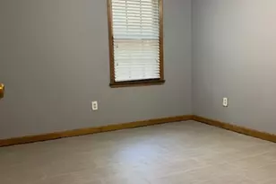 35 Triple Crown Ln, Ellenwood, GA 30294 - Photo 4