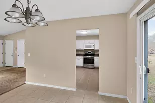 2492 Deep Shoals Cir, Decatur, GA 30034 - Photo 10