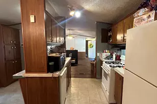 269 Lakeview Dr, Locust Grove, GA 30248 - Photo 4